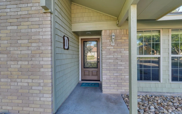 Texas Retreat w/ Patio, Fireplace & Fenced-in Yard