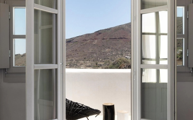 Danae Suites Santorini