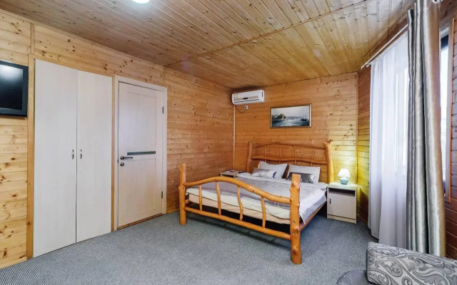 Сосновый двор