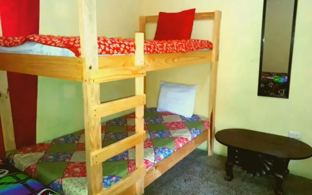 Abu Hotel - Hostel