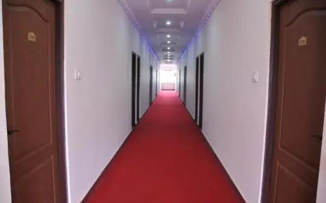 Hotel Nachiappa Palace