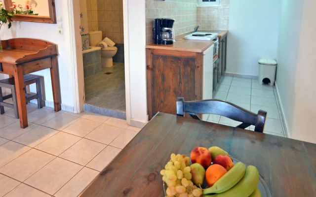 Filoxenia Beach Apartments