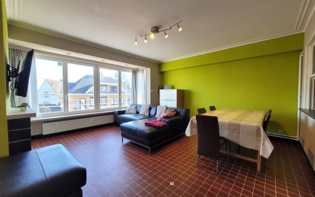 Apartment Near the Beach in Vibrant Area