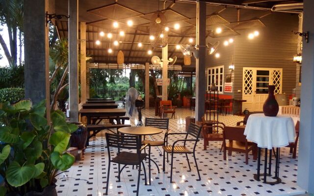 Muaan Resort