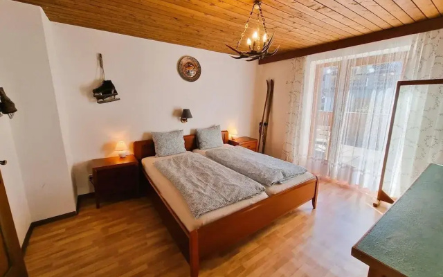 Spacious House In Fugen With Terrace