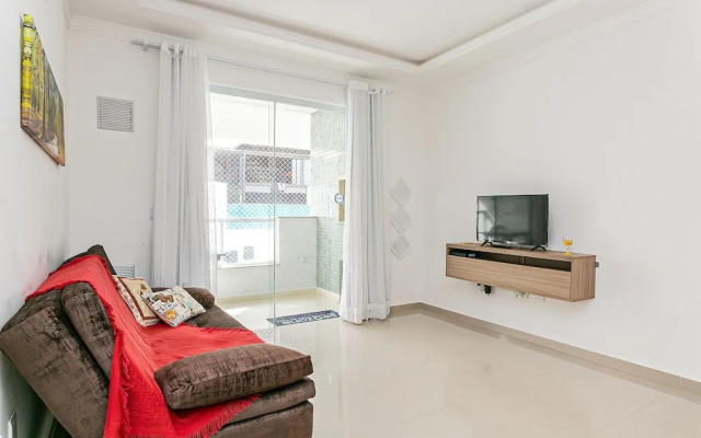 Modern ap W/pool one Block From the Beach Rmi201