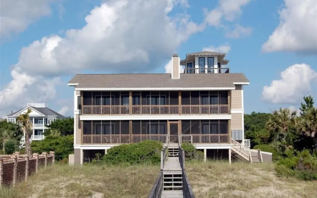 120 We Shell Sea 8 Br Home by RedAwning