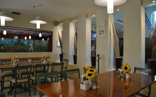 Отель Bazarell Inn