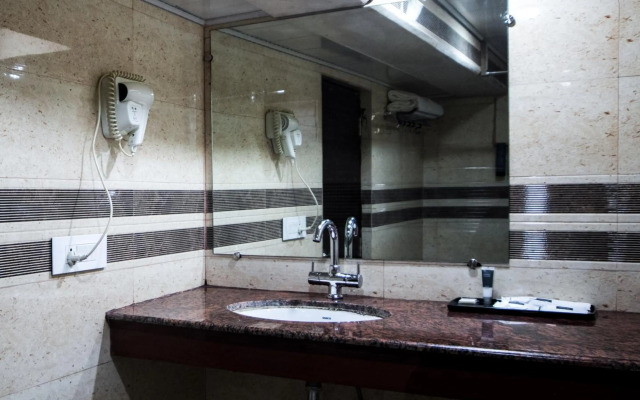 Summit Oakden Resort Mall Road