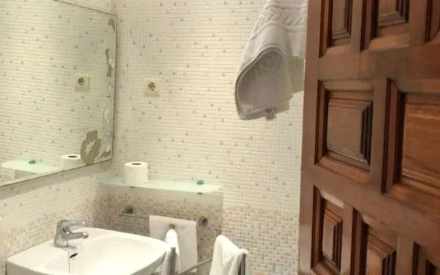 Hostal Paratene