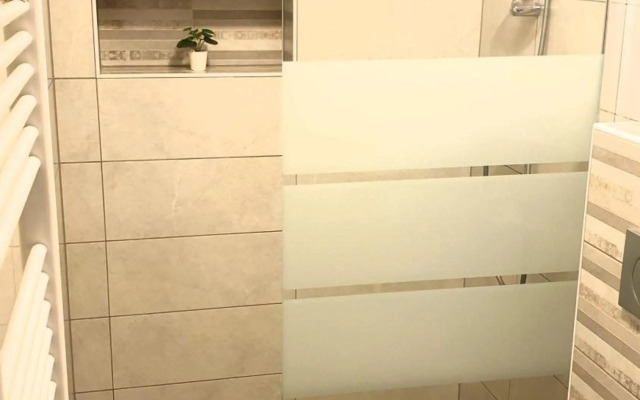 Studio EMMA Ljubljana - FREE parking, AC, Wifi