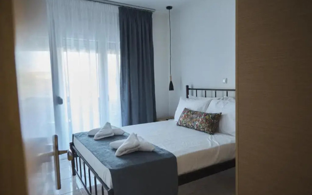 BUTTERFLY SUITES by STELIOS