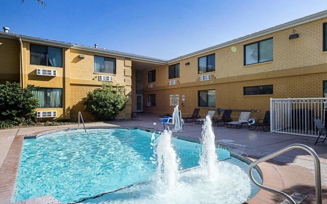 SureStay Plus Hotel by Best Western San Antonio North