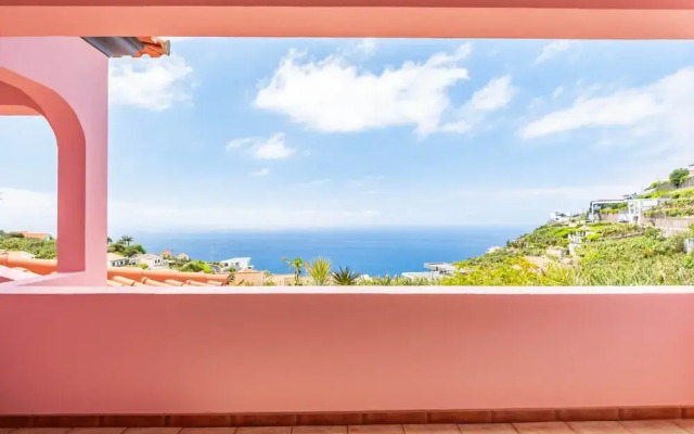 Amendoeira Residence by Madeira Sun Travel
