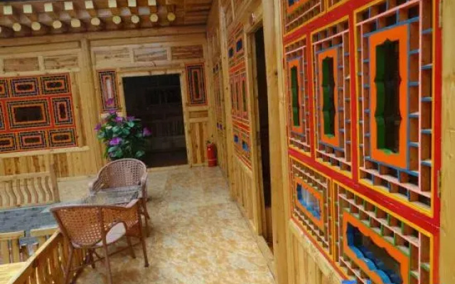Xiahe Riyue Mountain Villa