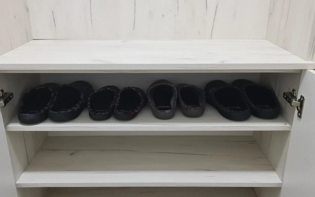 Stylish Violet & Modern Apartment