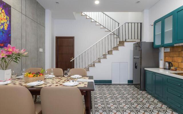 Lim's house - The Market Hideout House