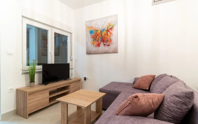 Lux 1 - Heated Pool - A4