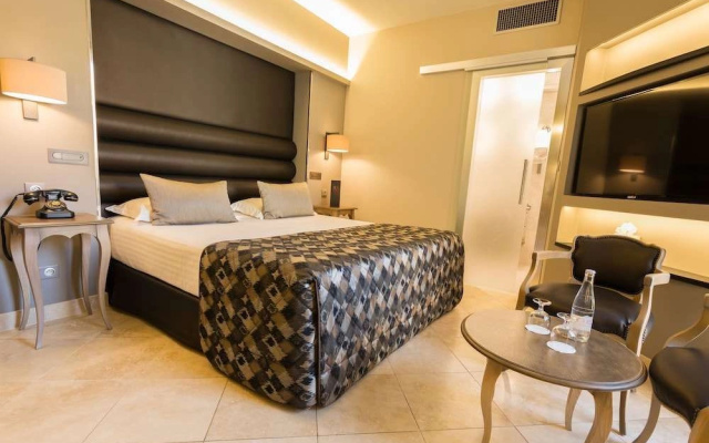Plaza Madeleine Hotel & Spa