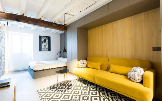 Kabia by Smiling Rentals