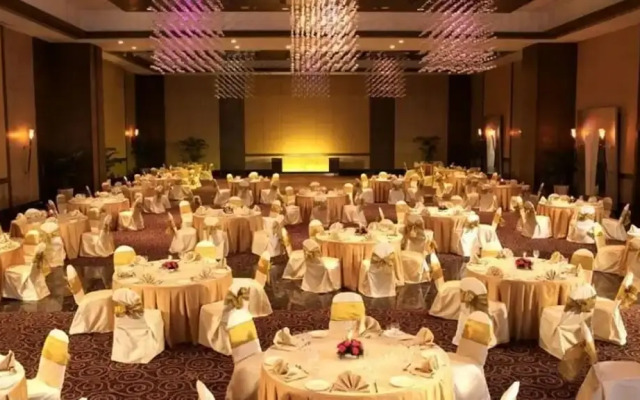 Hotel Sapthapadhi