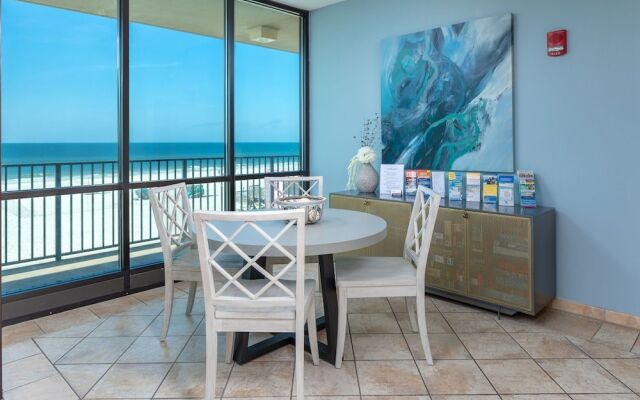 Phoenix All Suites by Brett Robinson