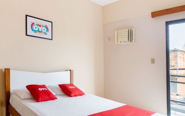 OYO Barra Beach Hotel