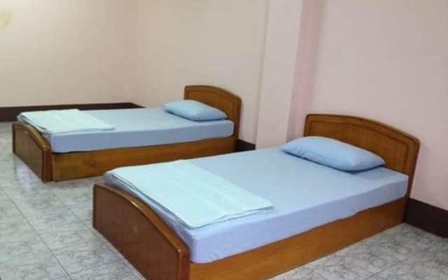 Sunshine Mansion – Guest Rooms – Kabin Buri