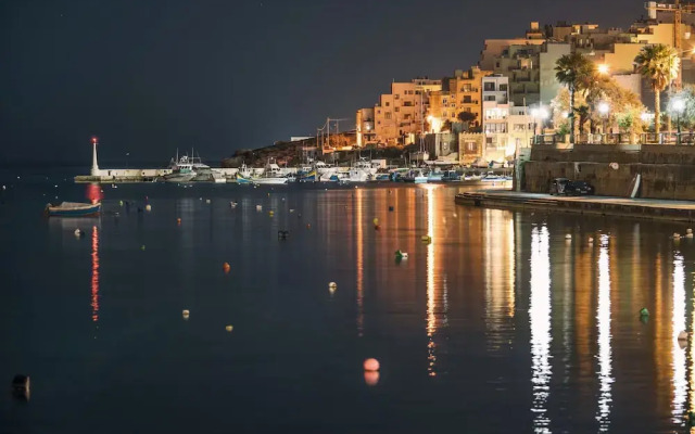 Mediterranea Sunny Maltese Townhouse