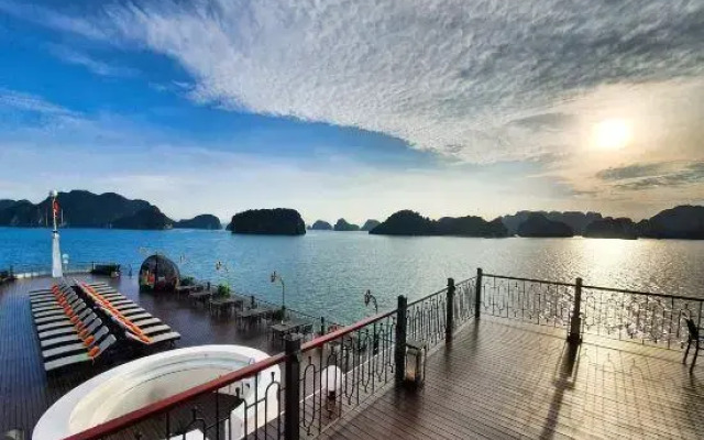 Indochine Premium Halong Bay