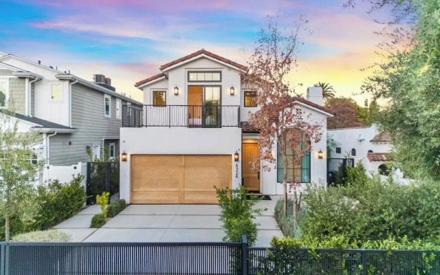 Villa Camellia - Charming 5 BR Home in the Heart of Studio City