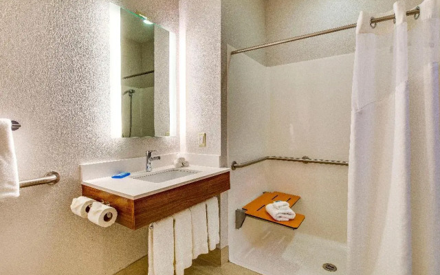 Holiday Inn Express Vincennes