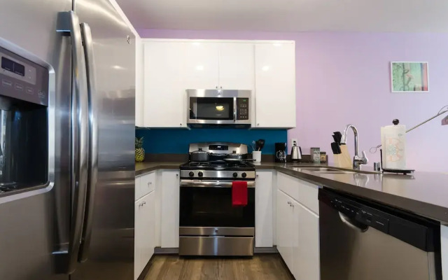 Studio City Universal Apartments