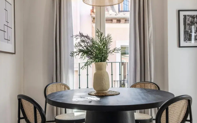 Bowie - 1 Bedroom Pool in Chueca