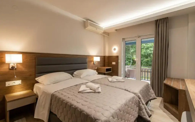 Sintrivanis Hotel