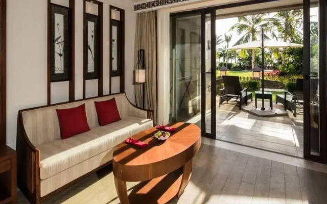 Hainan Qizi Bay New Century Resort