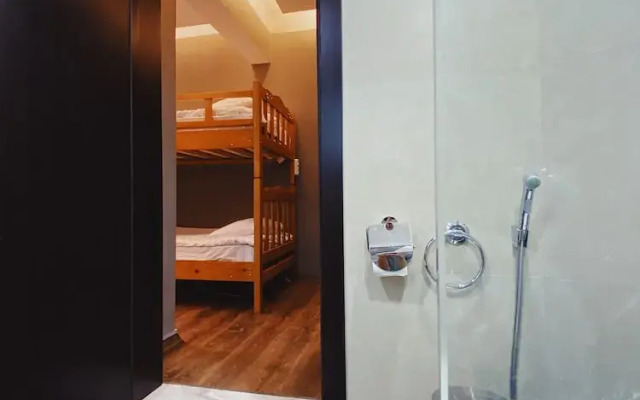 Hostel Simple