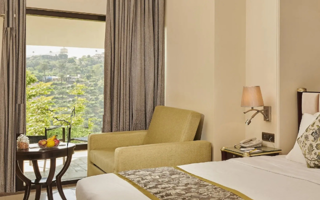WelcomHeritage Connaught House, Mount Abu – Guest Rooms – Mount Abu