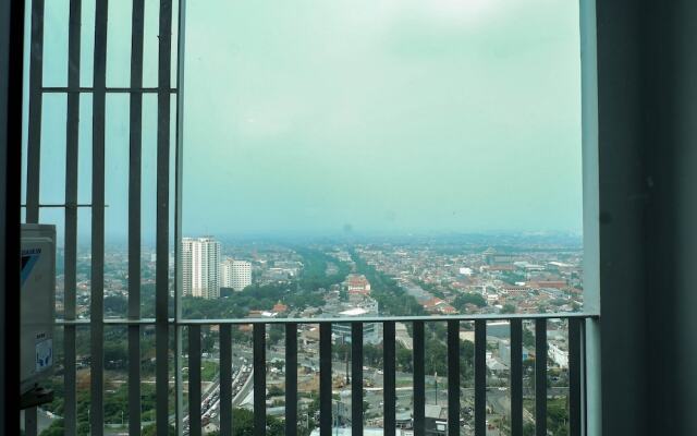 Deluxe 2BR Apartment at Grand Sungkono Lagoon