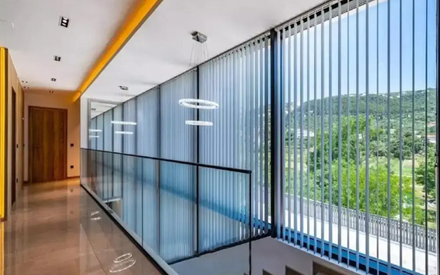 Villa Alpha - Four Bedroom Villa With Swimming Pool