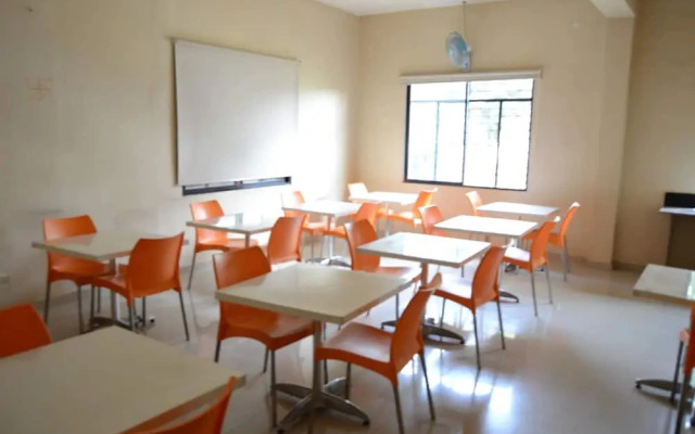 Hotel B M Shree Residency