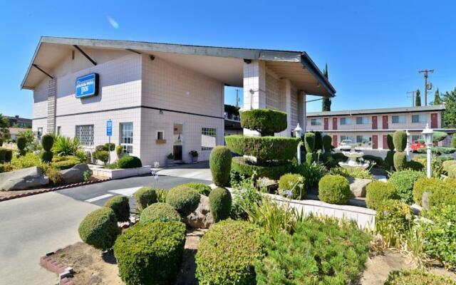 Sandpiper Lodge - Merced