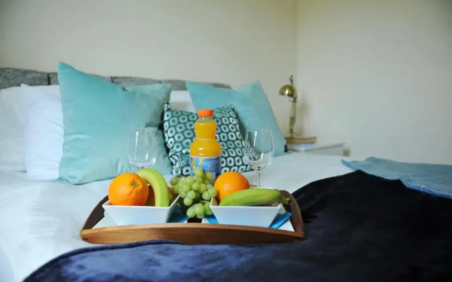Select Serviced Accommodation - Hunters Wharf