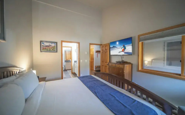 Ski Run 303