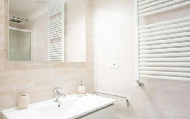 Minimalist Chic a Villanova 3Bdr - 2Bth - WiFi