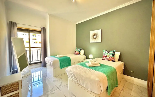 Vilamoura Prestige 2 With Pool by Homing