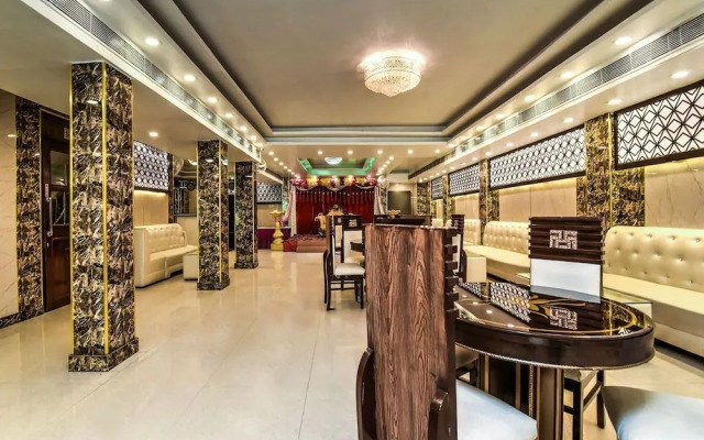 Forever Banquet  Rooms By OYO Rooms