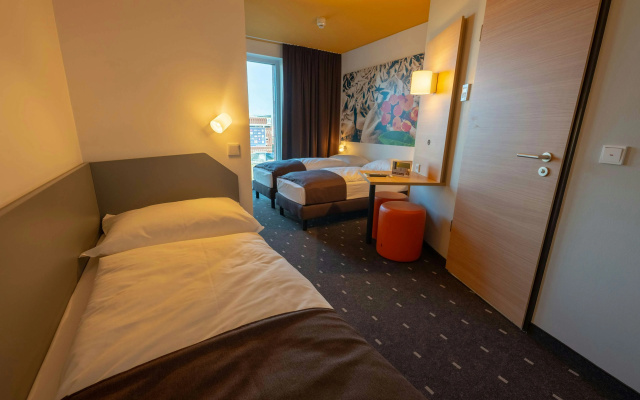 B&B Hotel Bremen-Überseestadt - Image 6