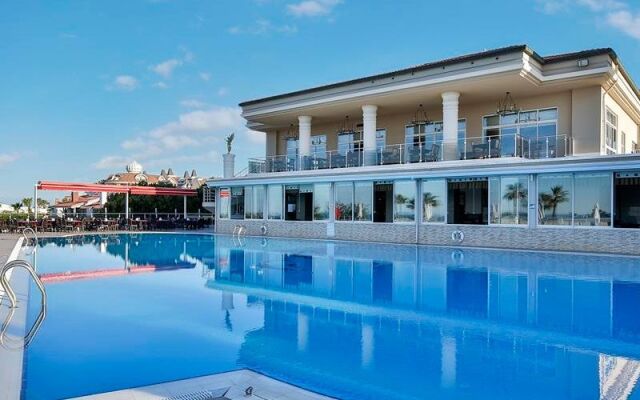 Clover Magic Seagate Belek Hotel
