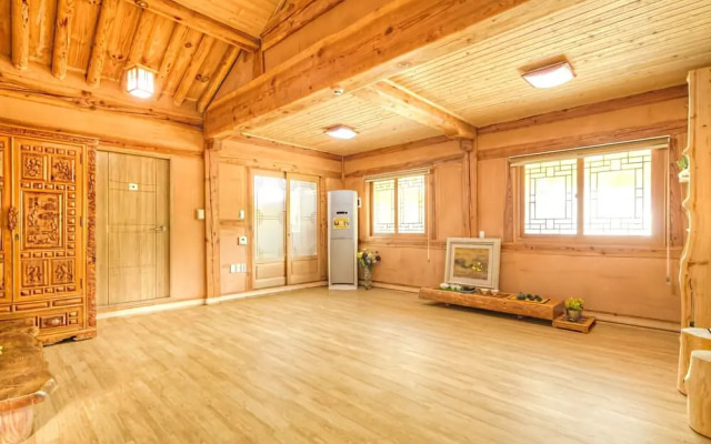 Hadong Hwagaesongi Pension